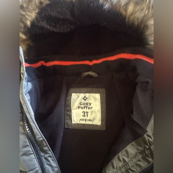 Toddler size  3t cozy Puffer - Picture 4 of 4